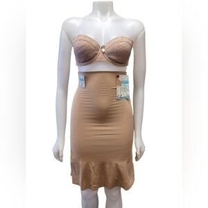Assets By Sara Blakely Spanx NWT Nude Half Slip Size Large